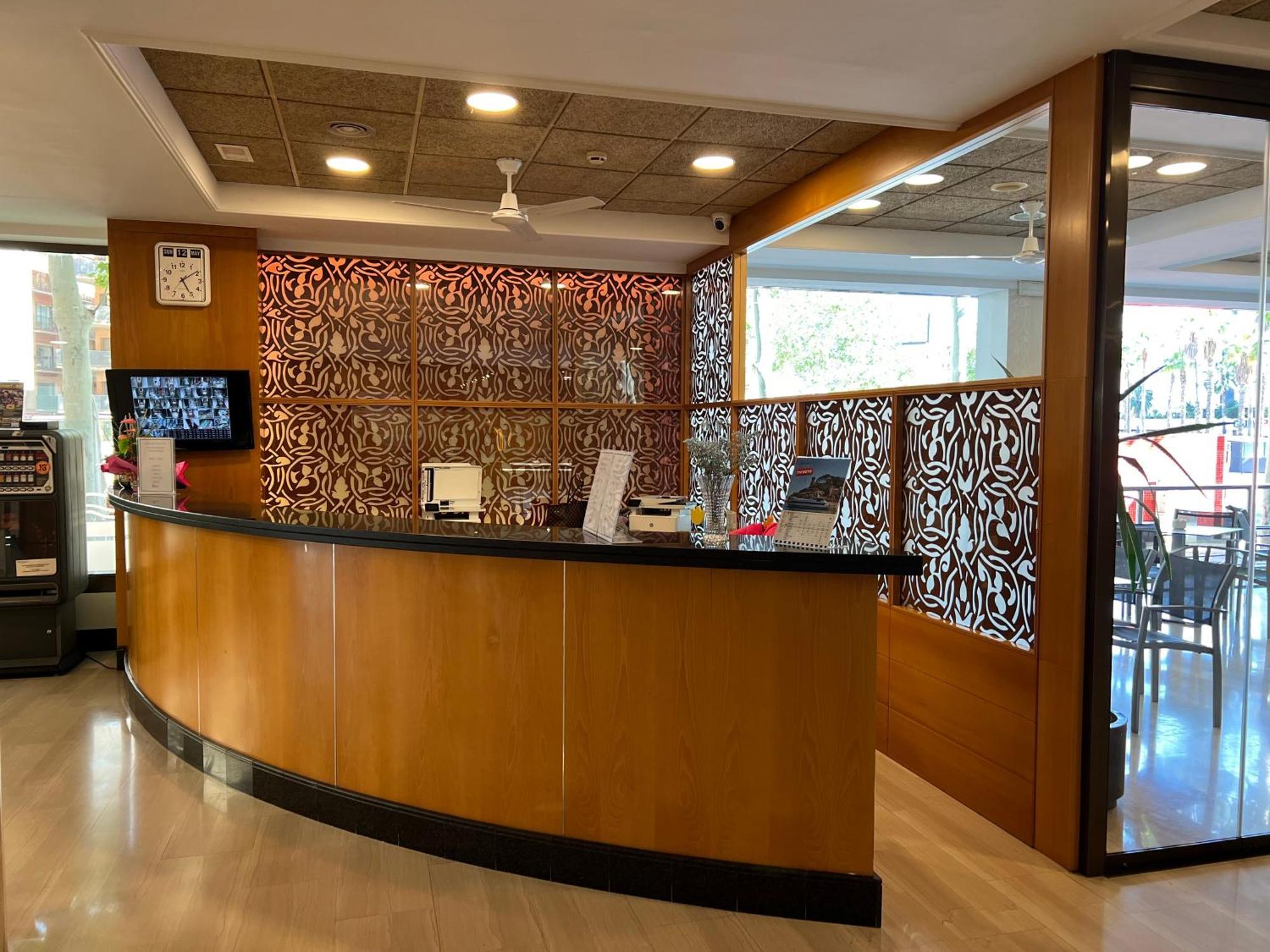 Hotel Astoria Park Lloret de Mar Ngoại thất bức ảnh