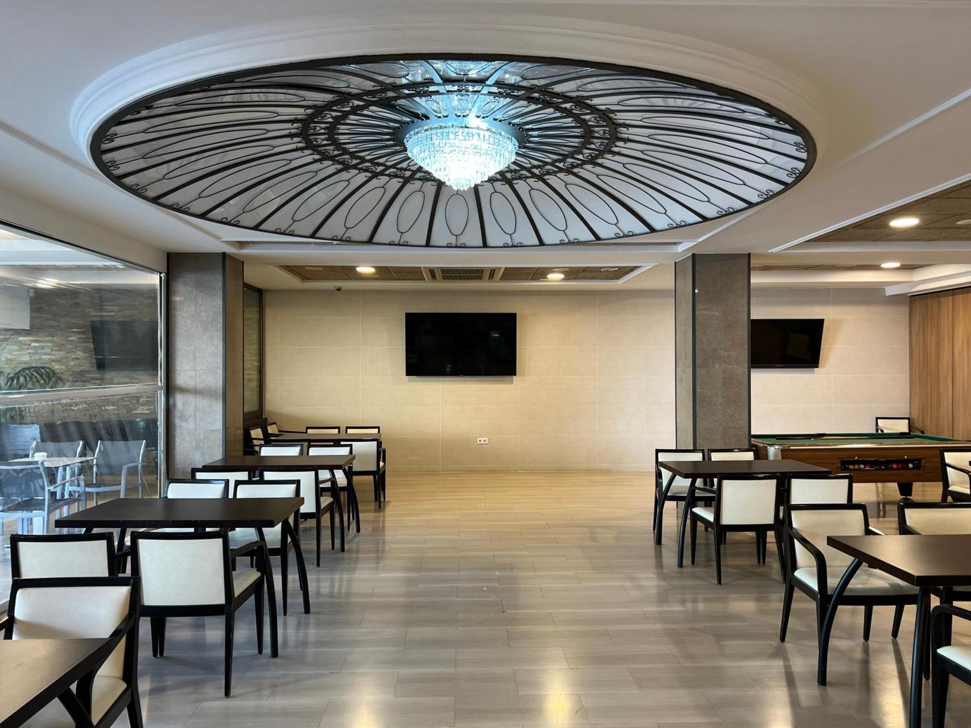 Hotel Astoria Park Lloret de Mar Ngoại thất bức ảnh